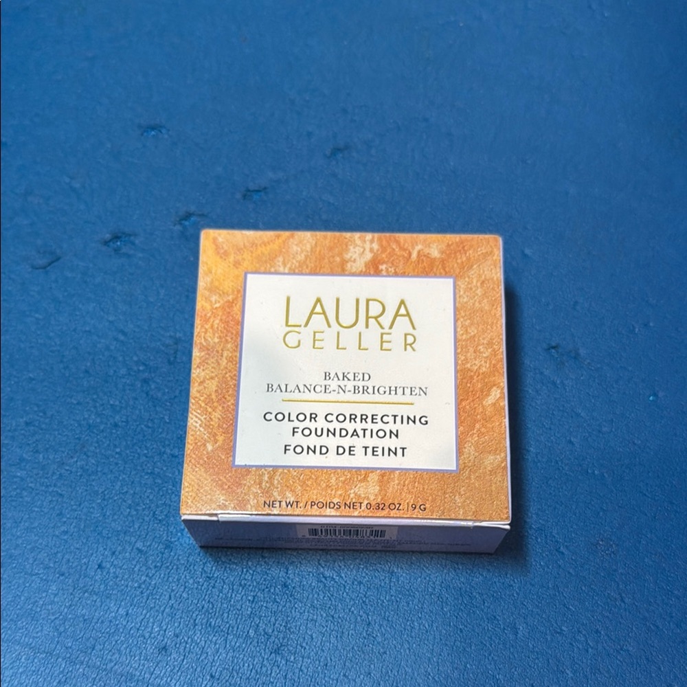 Laura Geller Baked Balance-n-Brighten Foundation - Light